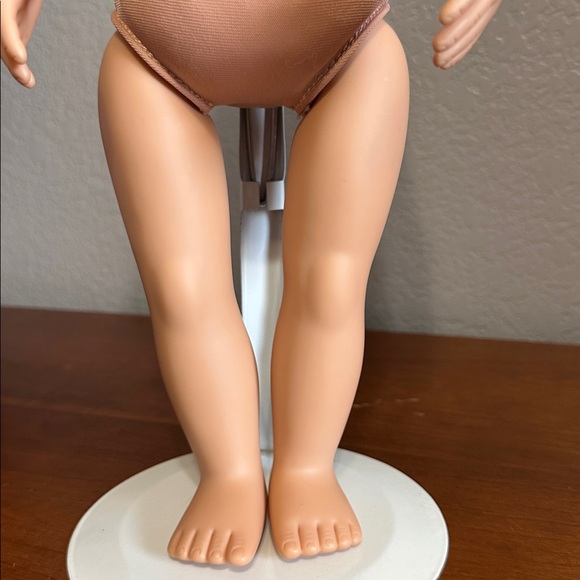 18” Our Generation Doll Blonde Green Eyes - Picture 12 of 15